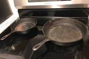 How To Clean A Cast Iron Skillet After Use (4 Steps)