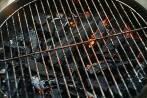 Grilling in rusty grate