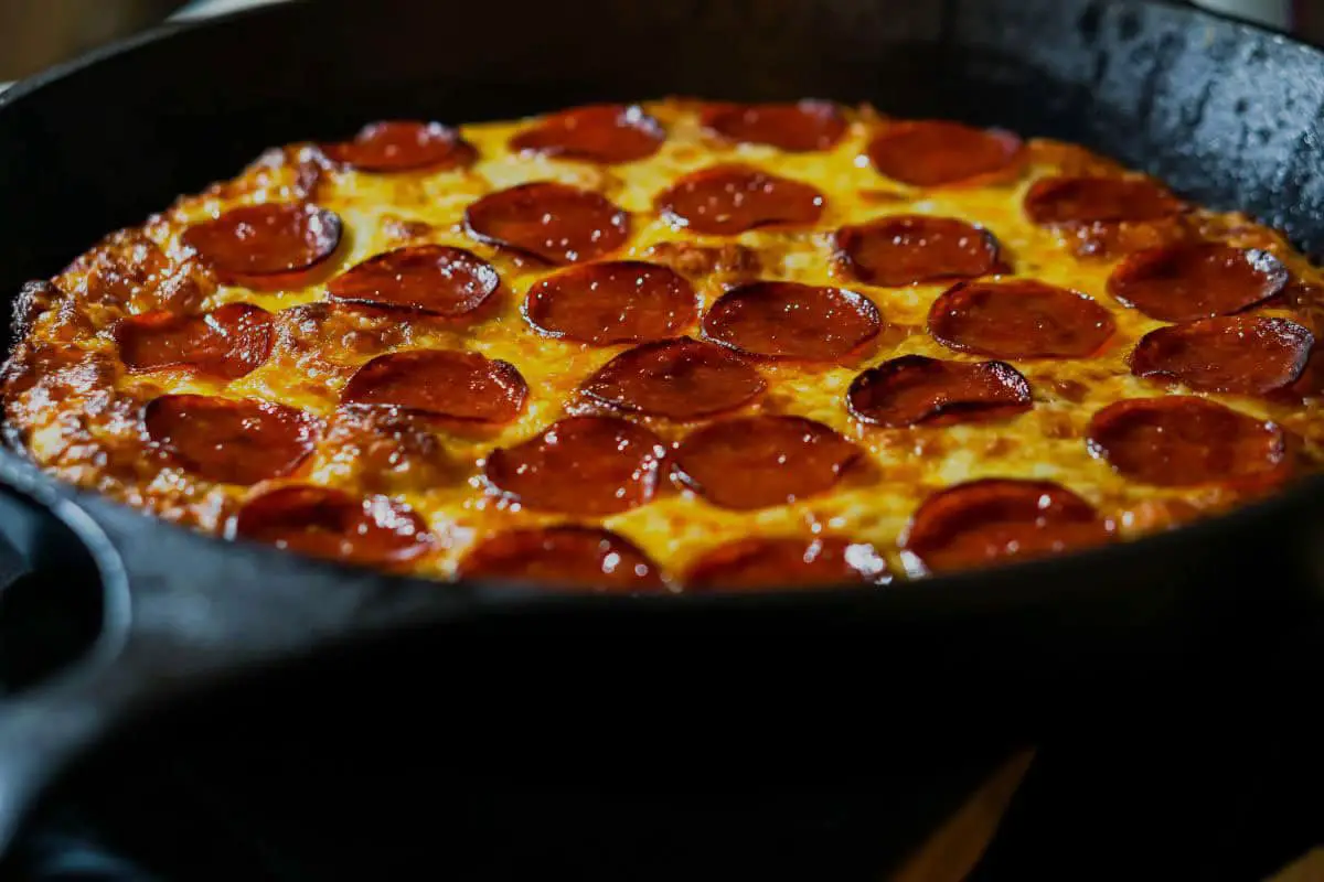 cast iron pizza