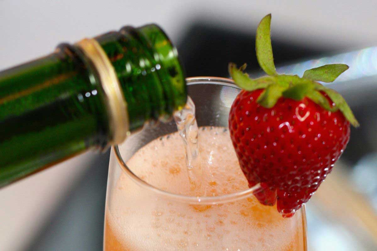 strawberry peach bellini